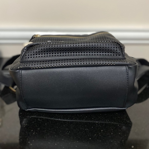 Charming Charlie patchwork backpack 🎒 - Picture 6 of 7